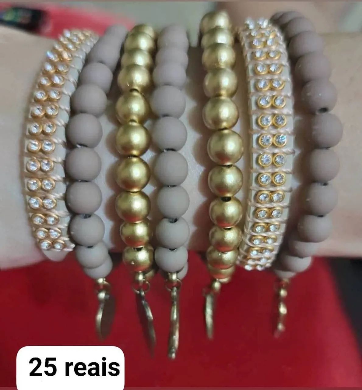 Colares e Pulseiras 