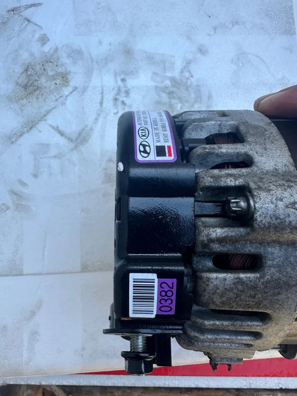 Alternador Kia 37300-04200 - Foto 2