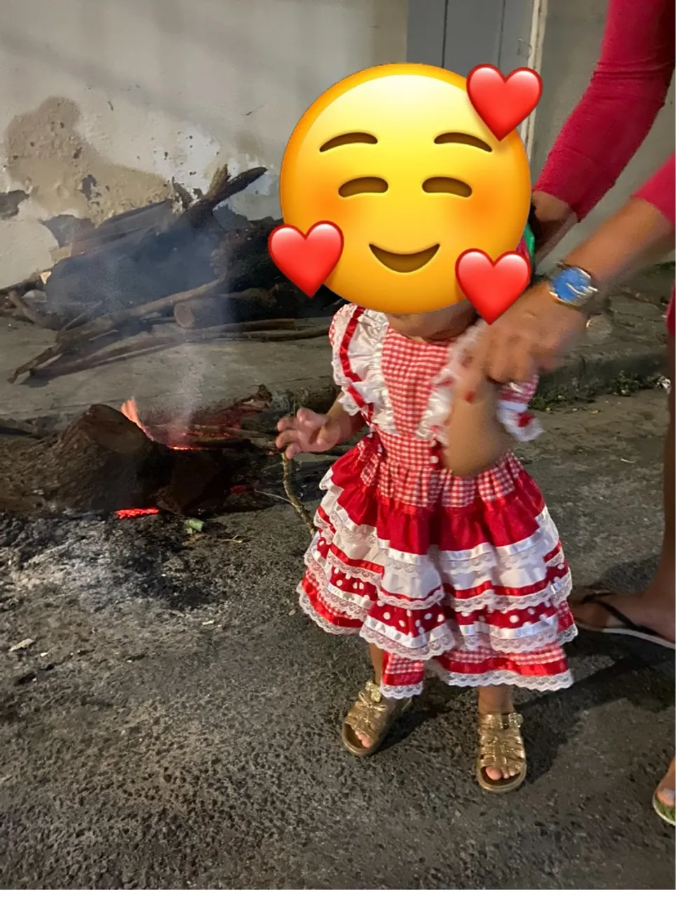 Vendo vestido caipira em bom estado.