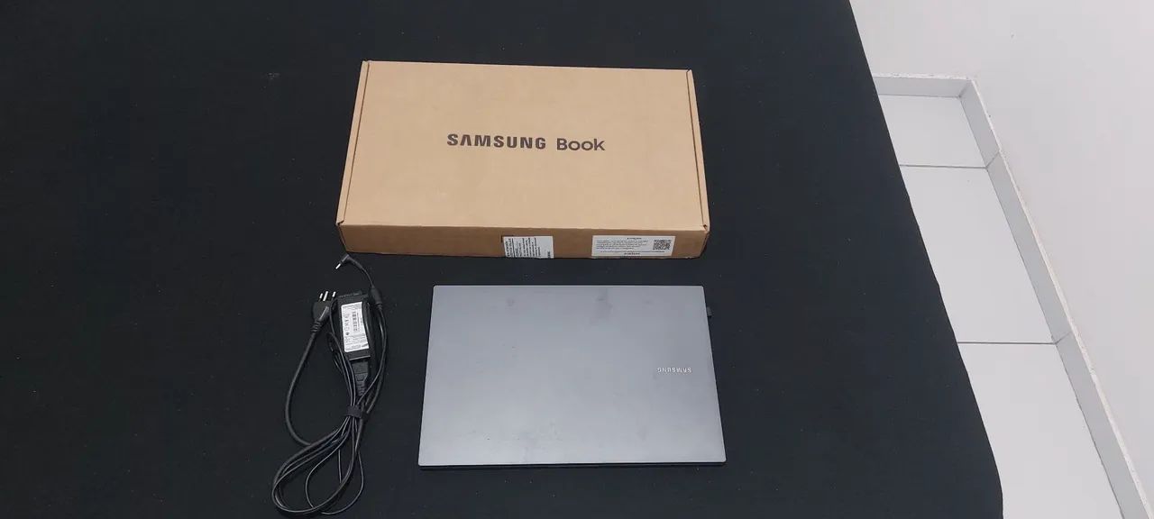 Notebook Samsung Book Intel Celeron Windows 11 Home 12GB 500GB 15.6?