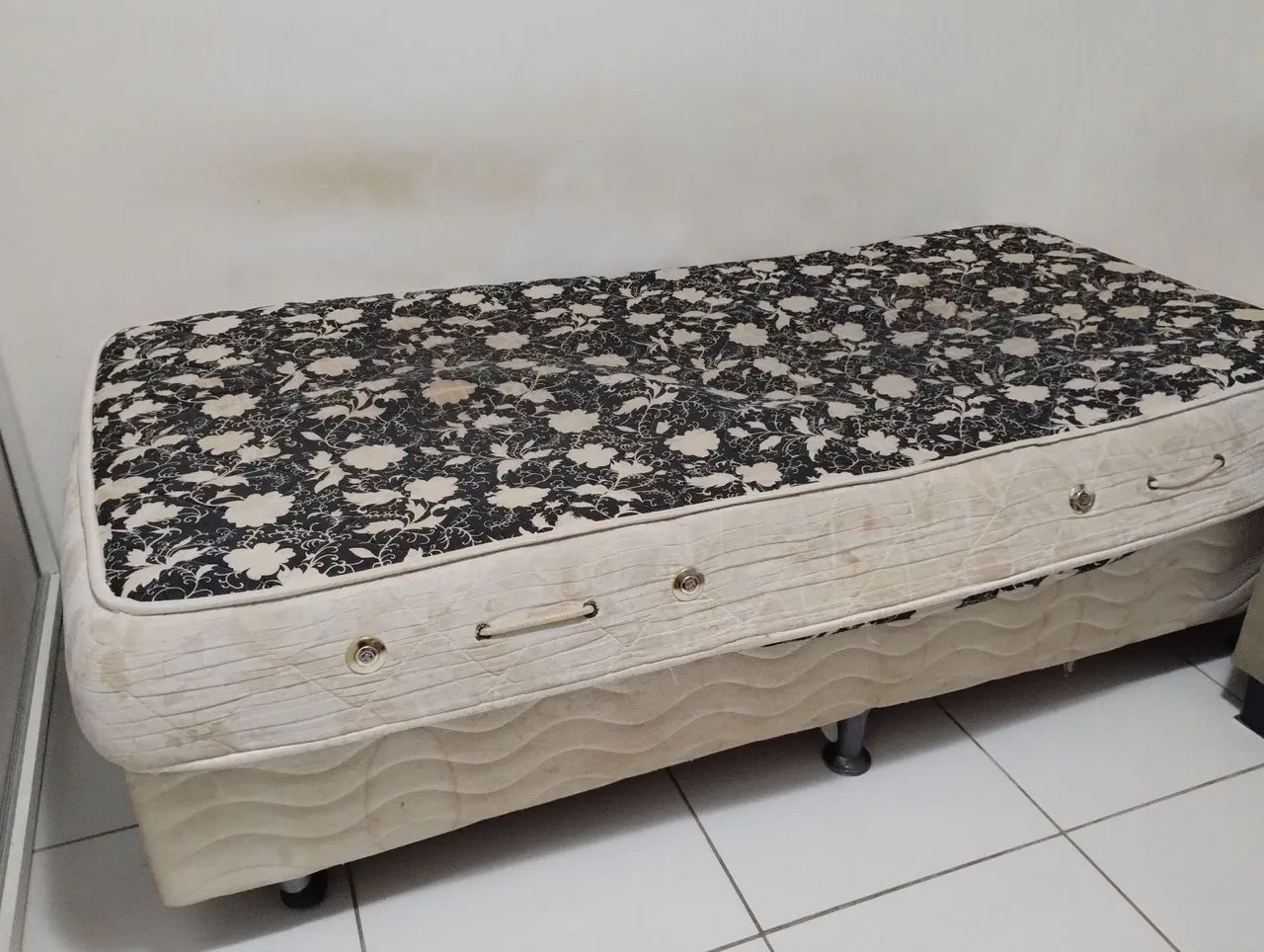 Cama box solteiro Usada - Foto 3