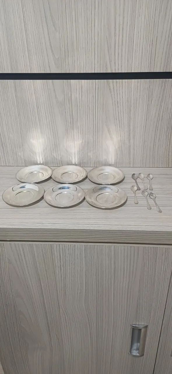 Antiguidade 6 Pires e colher de café. - Foto 5
