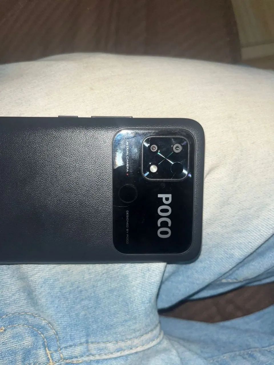 Poco c40 novo (com apenas avaria no botão de ligar que está enterrado) - Foto 4