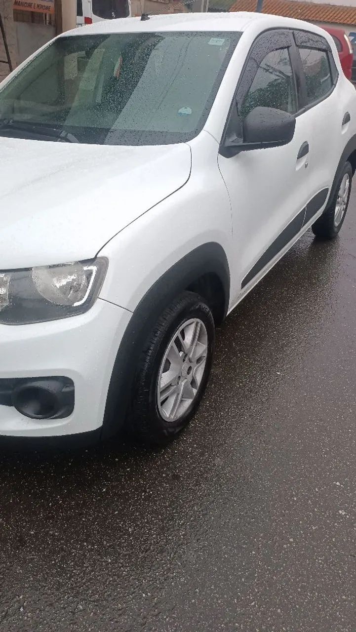 Renault kwid 2018/2019 vendo no valor 38.500(aceito moto LANDER 250 no rolo mais a volta