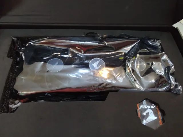 GPU RTX 3070 AORUS 3 FANS  - Foto 3