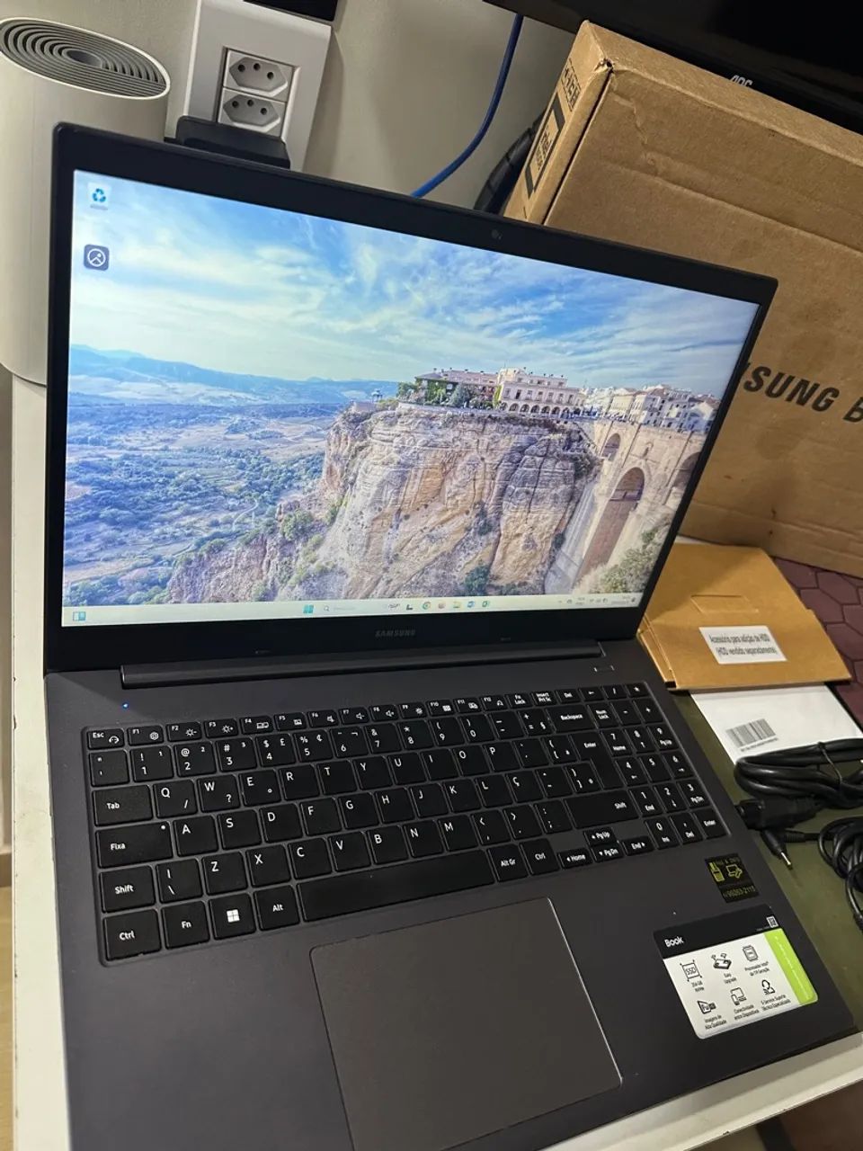Notebook Samsung book na caixa - Foto 4
