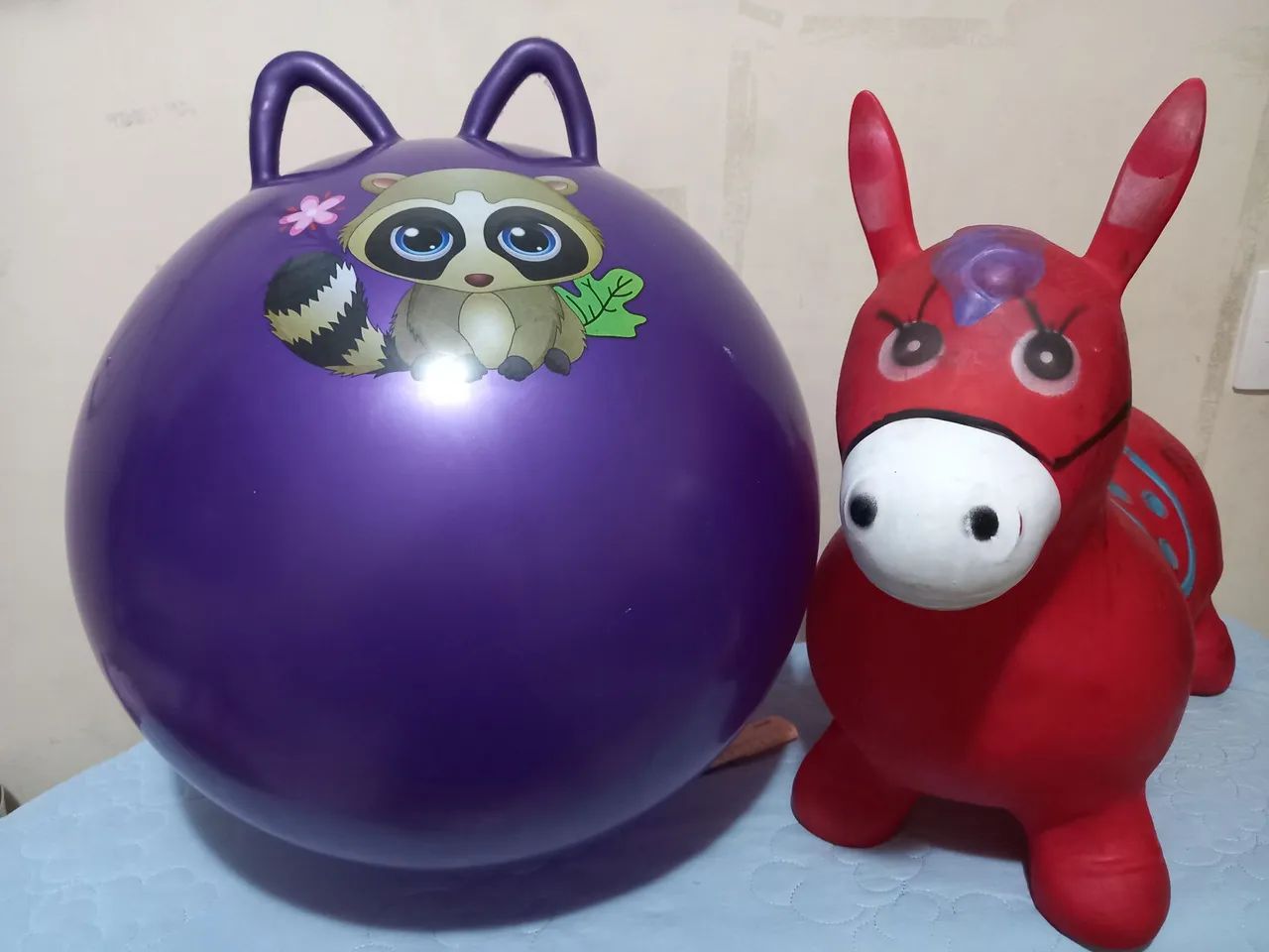 Bola e cavalo pula pula