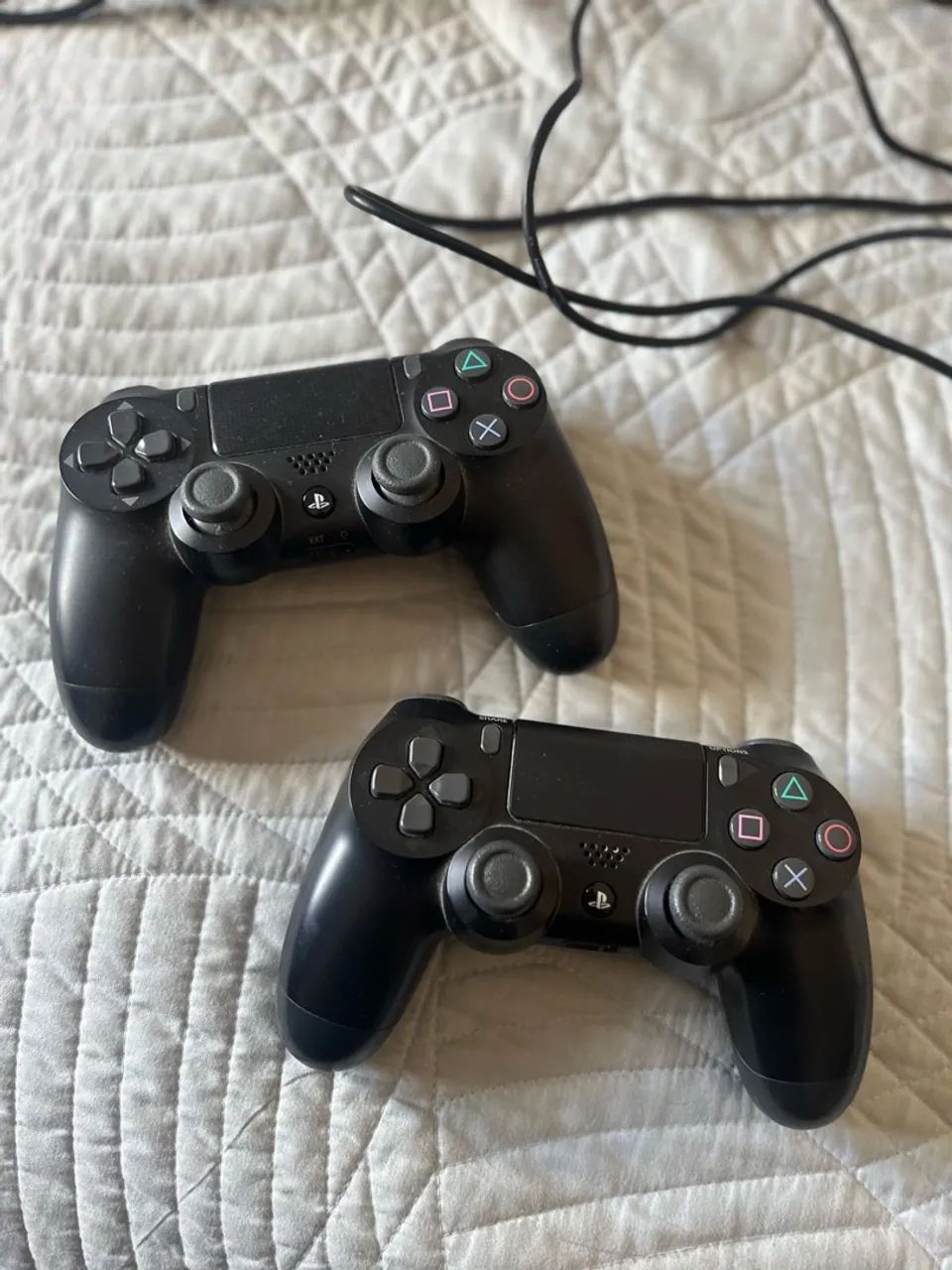 Ps4 Slim - 1 TB - Foto 2