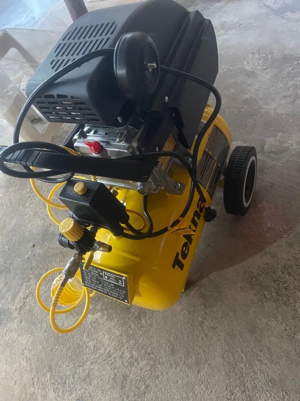 Compressor de Ar Tekna CP8525 2.5HP - Foto 4