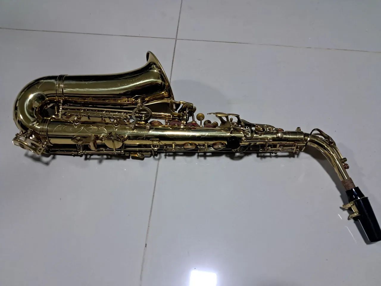 Sax Saxofone Mib Dourado  - Foto 3