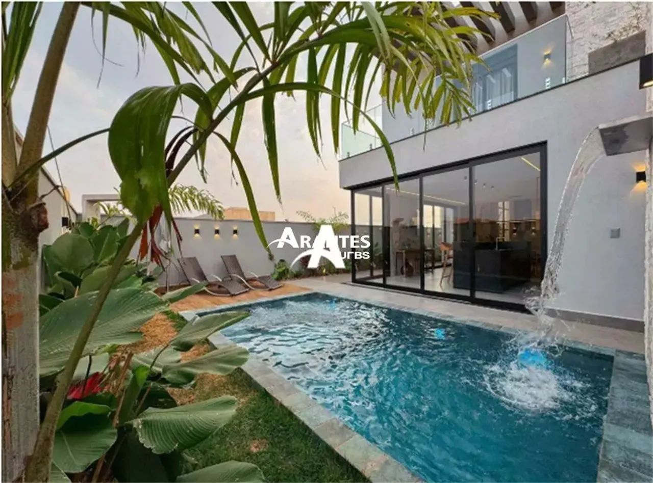 Casa em Condomínio com 334m² à venda no Terras Altas