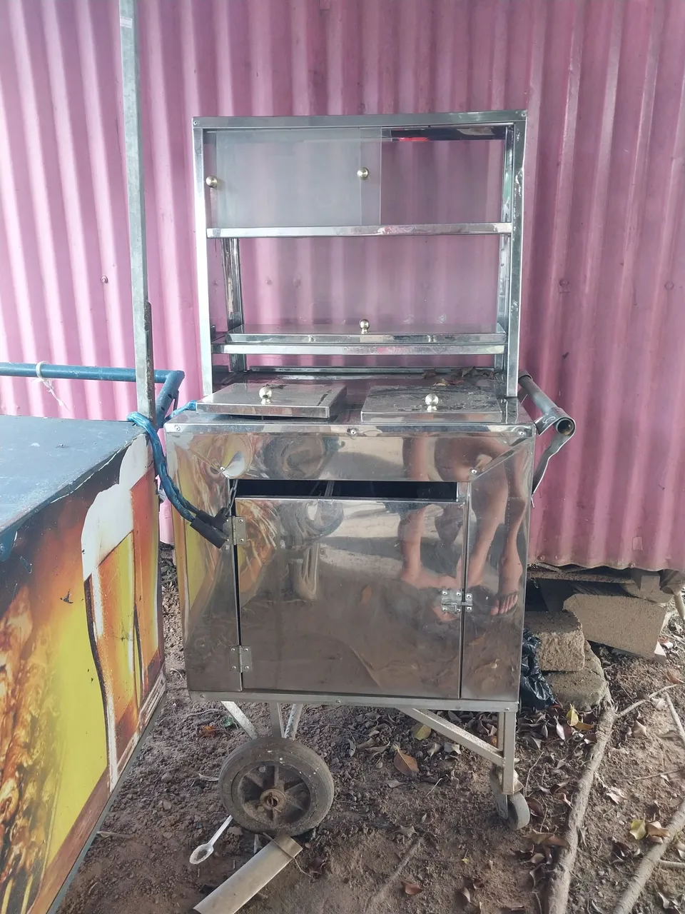 Carrinho de comida em aço inox