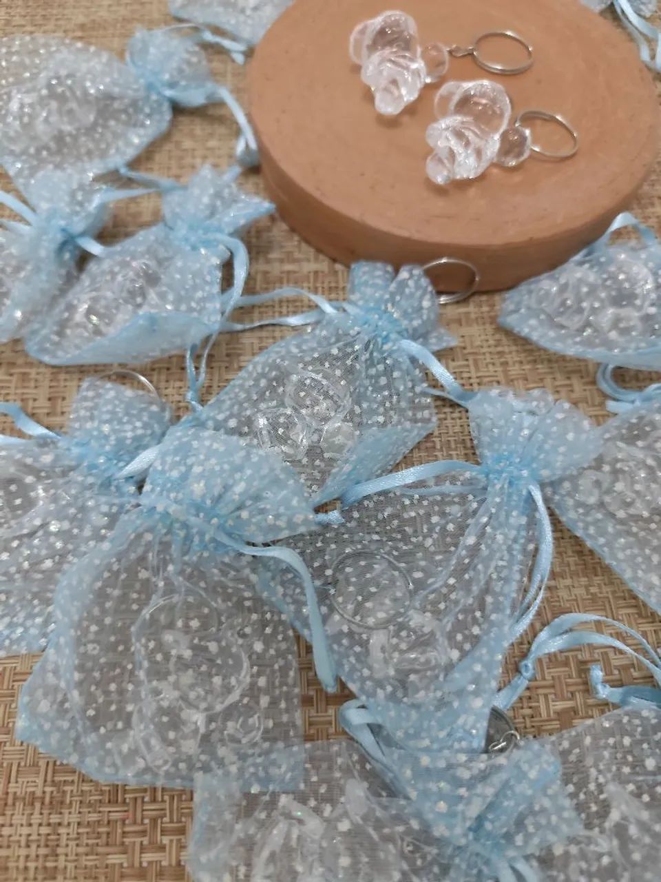 15 Chaveiros Transparente jogador ( menino com bola). - Foto 2