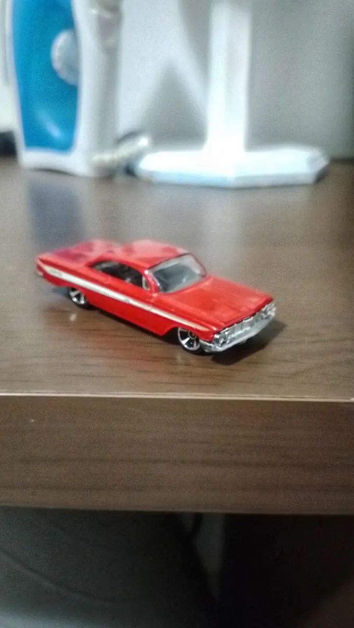 Carrinhos Hot Wheels -  Velozes e furiosos Ford Torino e Chevrolet Impala - Foto 5