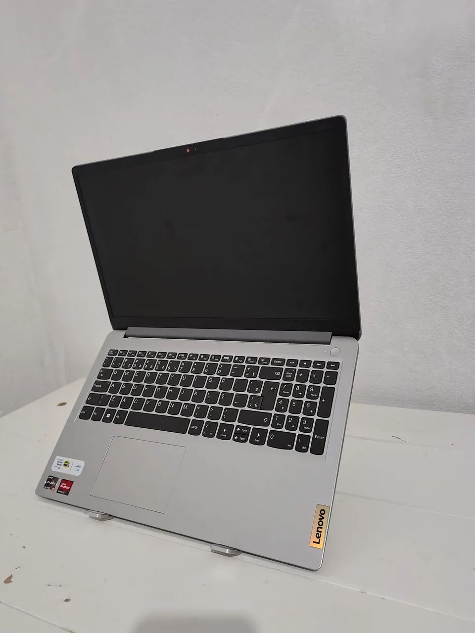 Notebook Lenovo Ultrafino IdeaPad 1 - Ryzen 3, 8GB, 256GB SSD - Pouco Uso - Foto 3