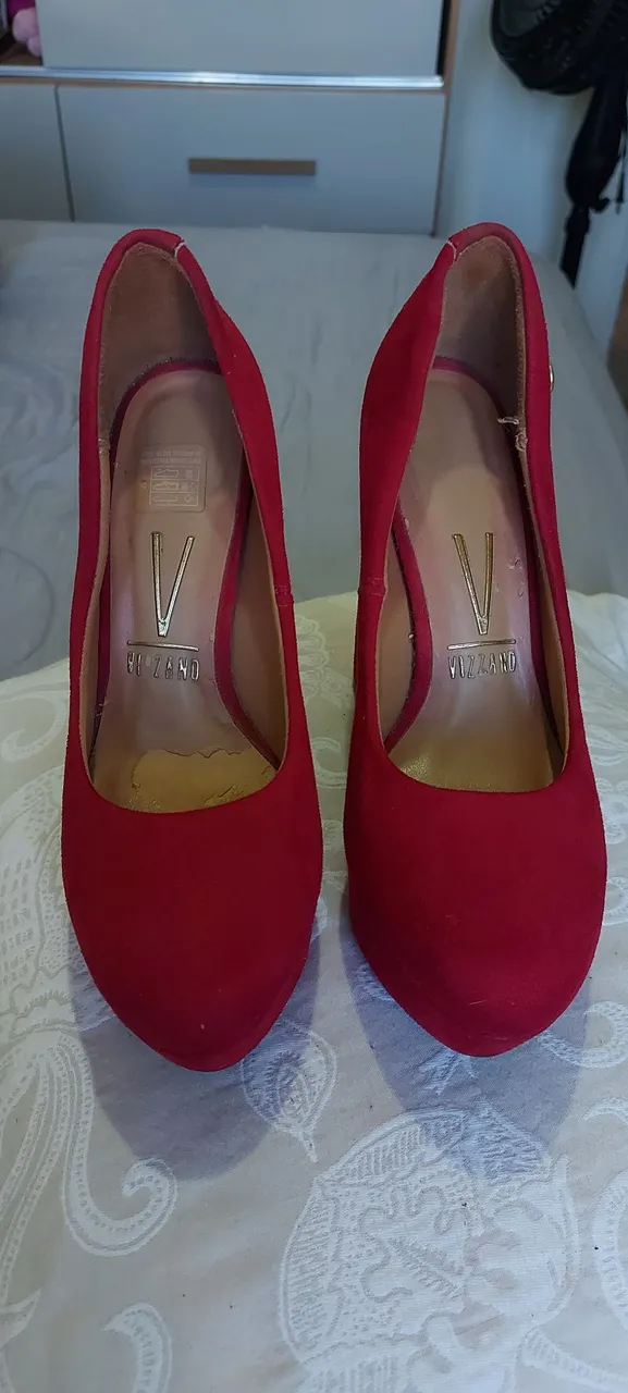 Salto alto vermelho Vizzano