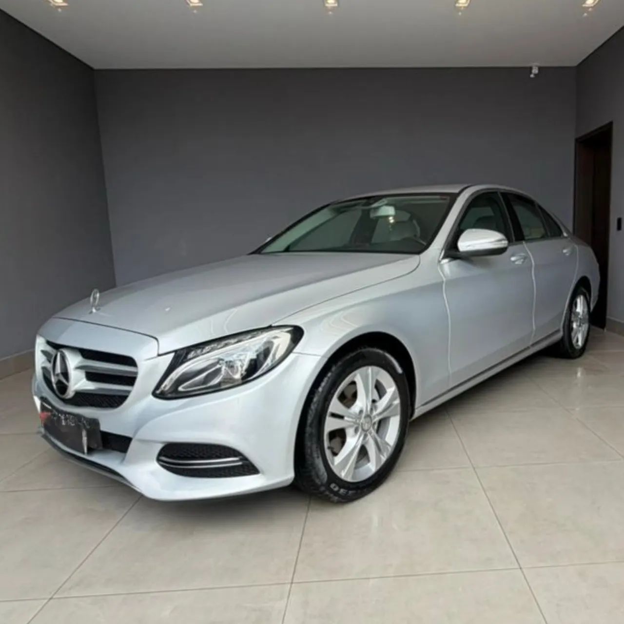Mercedes-Benz C-180 CGI Avant. 1.6/1.6 Flextb 16V Aut. 2015