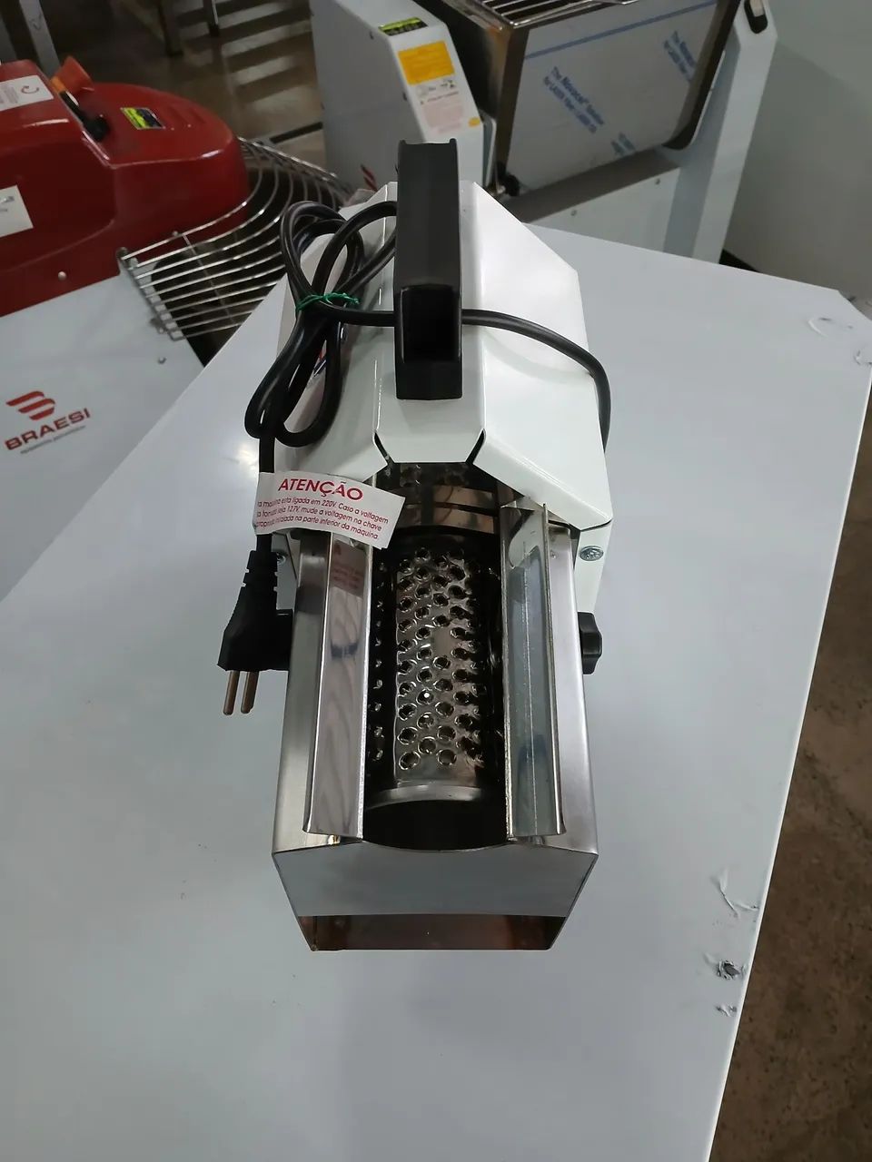 Ralador De Milho Arbel 300w - Ralador De Coco - Foto 2