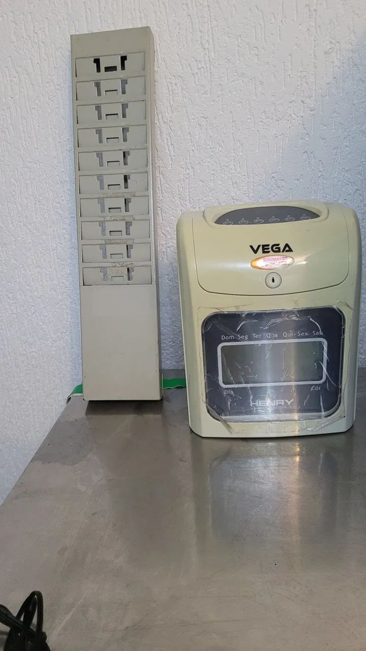 Relógio de ponto vega+ 300 cartões grátis 
