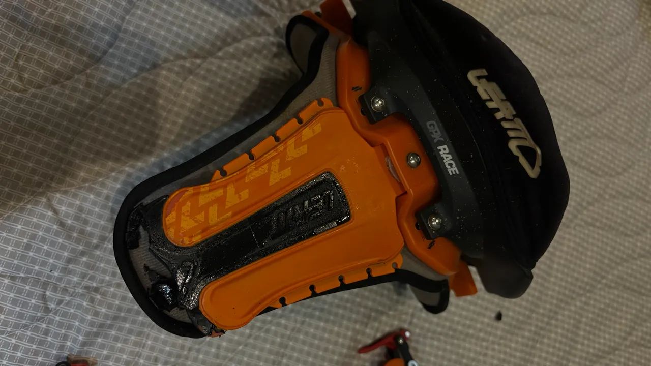 Protetor de Pescoço Leatt Brace Tamanho G - Foto 2