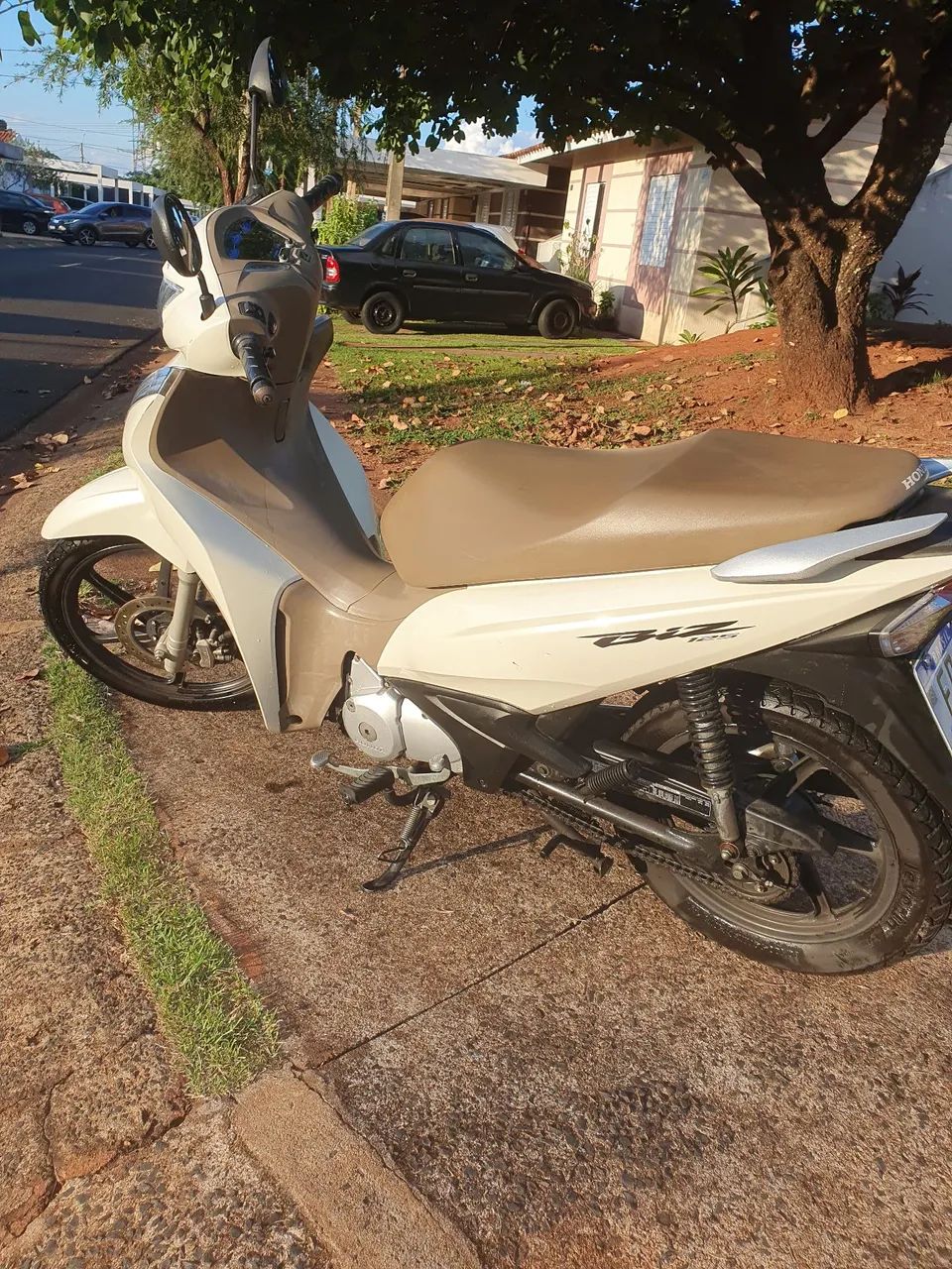 Biz 125 EX - Foto 3
