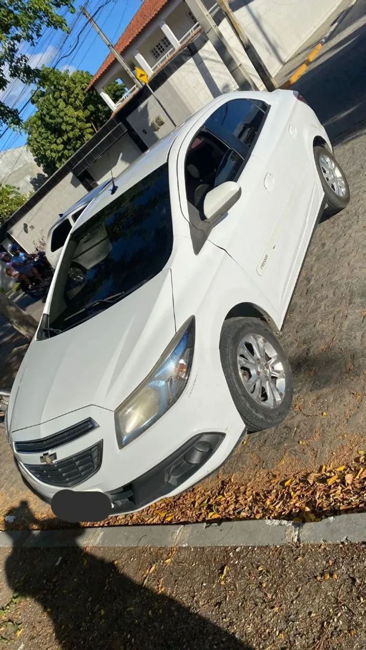 Vende-se Prisma LTZ 1.4 completo em dia !!  - Foto 5
