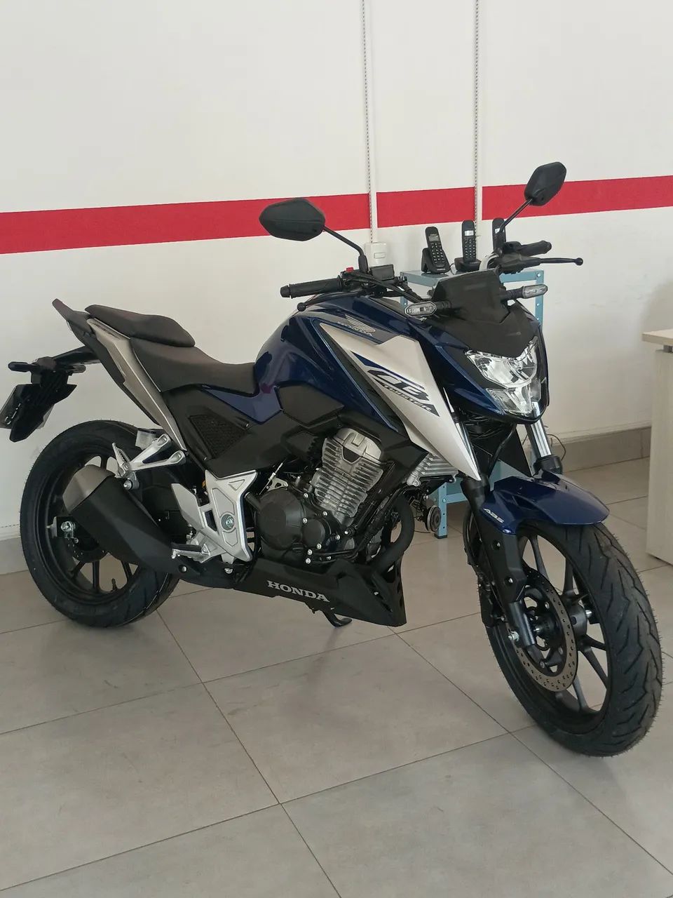 CB 300 ABS 2026 zero km - Foto 4
