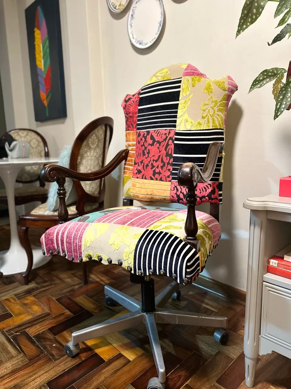 Poltrona Trono Giratória Jacarandá Patchwork - Foto 4