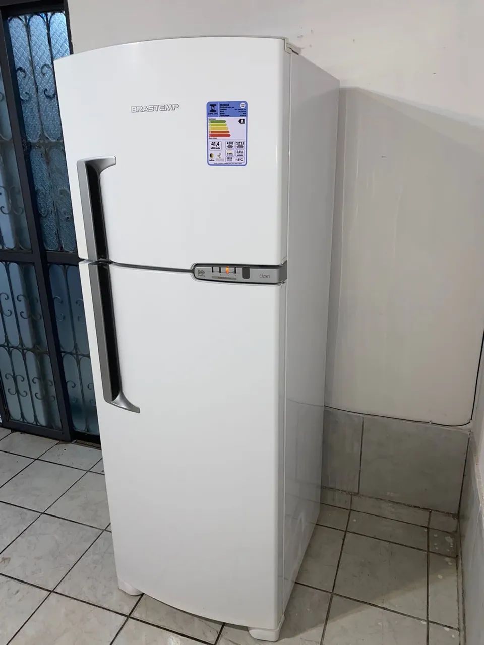 VENDO GELADEIRA BRASTEMP FROST FREE  - Foto 4