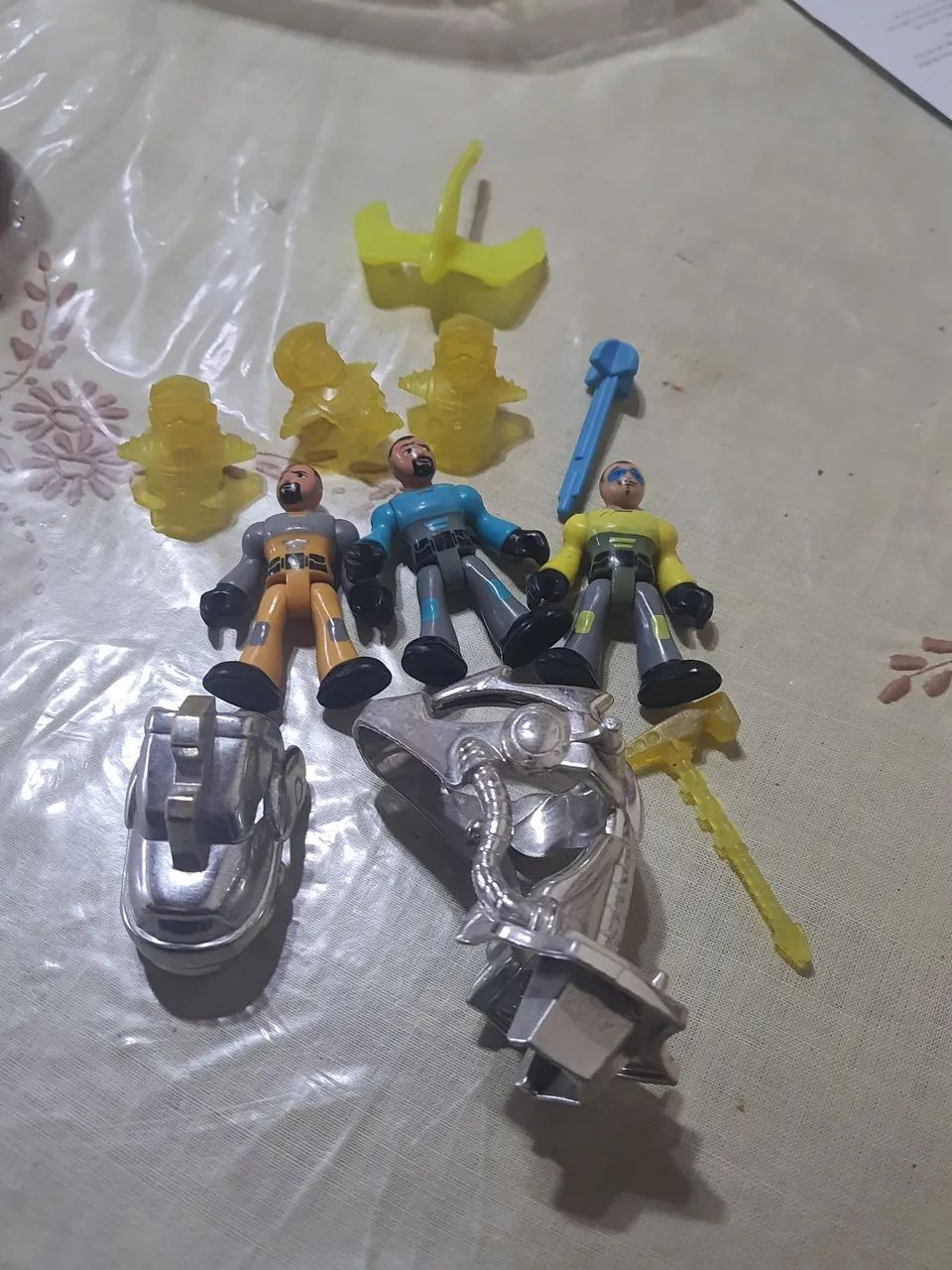 Bonecos imaginext incompletos