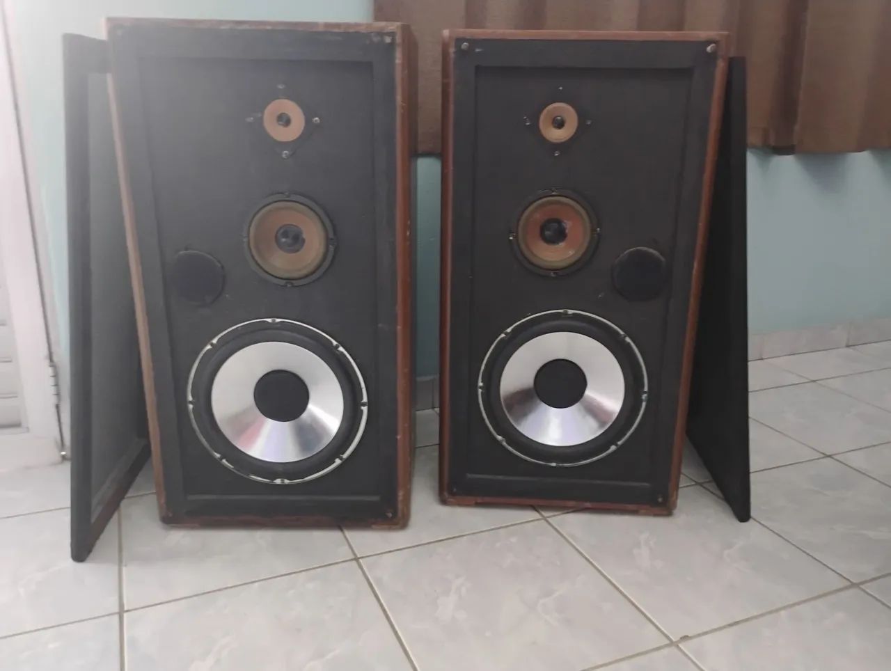 Caixas de som todo perfeitas funcionando tudo