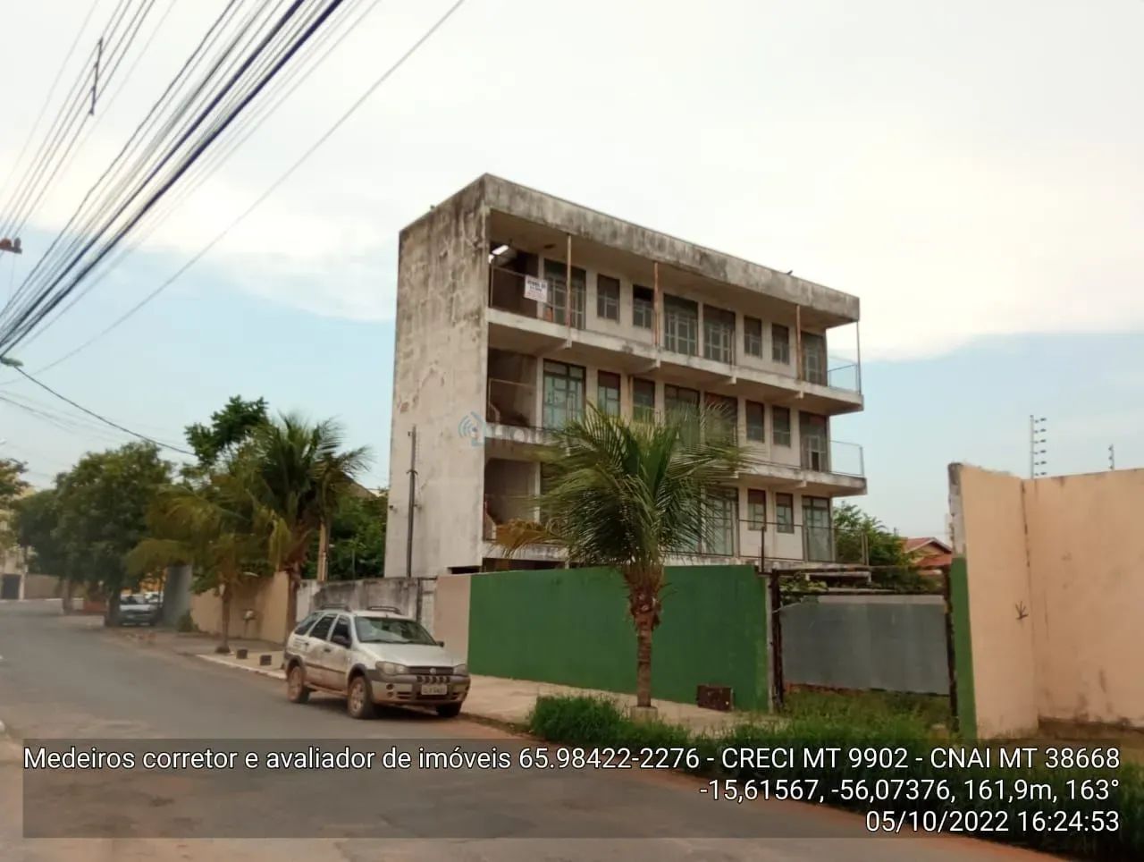Prédio com 12 kitnets inacabadas no bairro Jardim Petrópolis - Foto 2