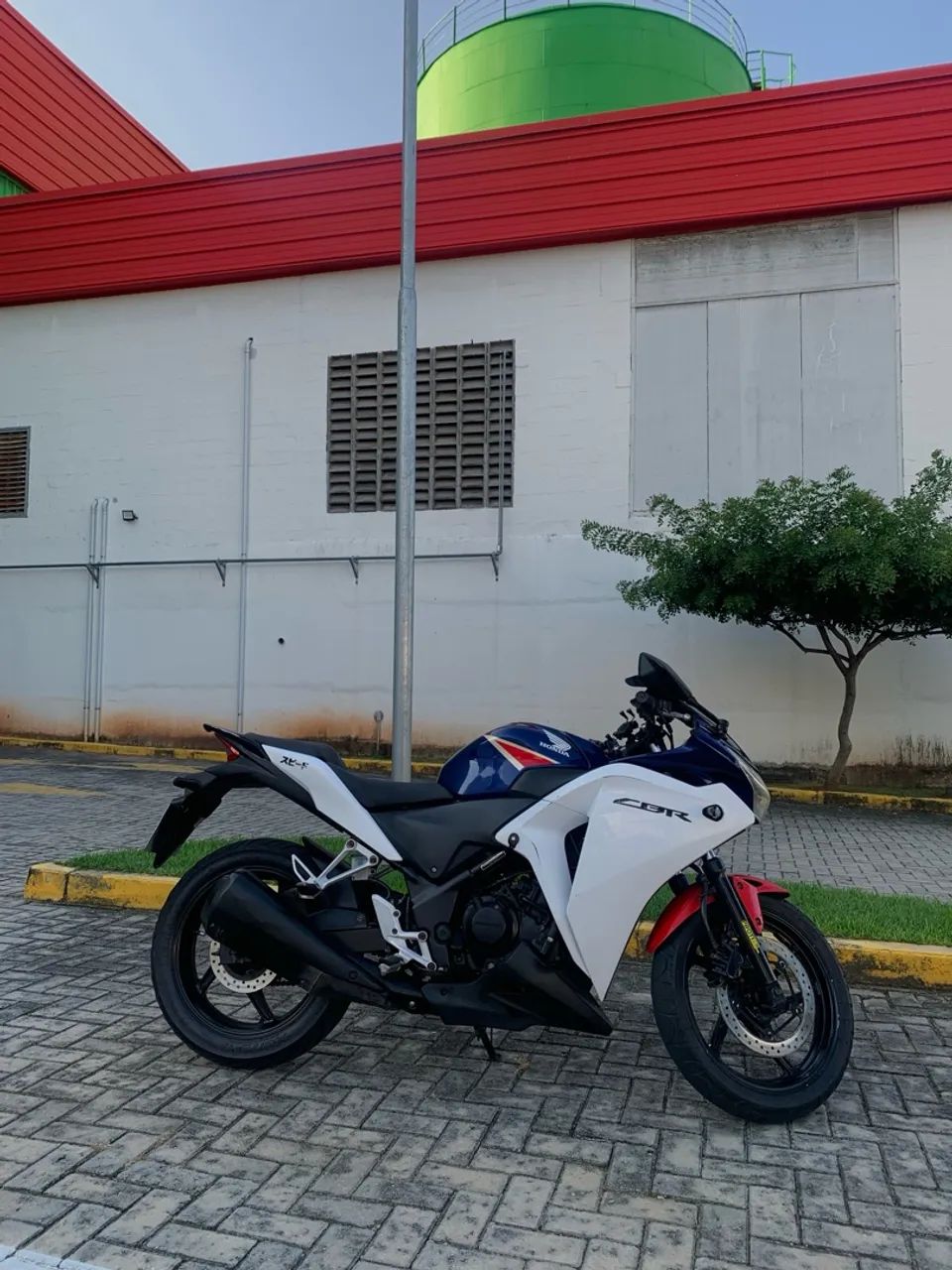 Cbr 250r  - Foto 2