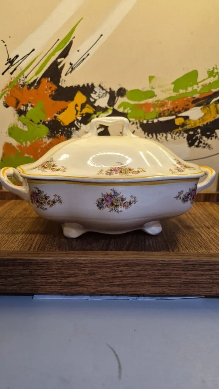 SOPEIRA DE PORCELANA VINTAGE