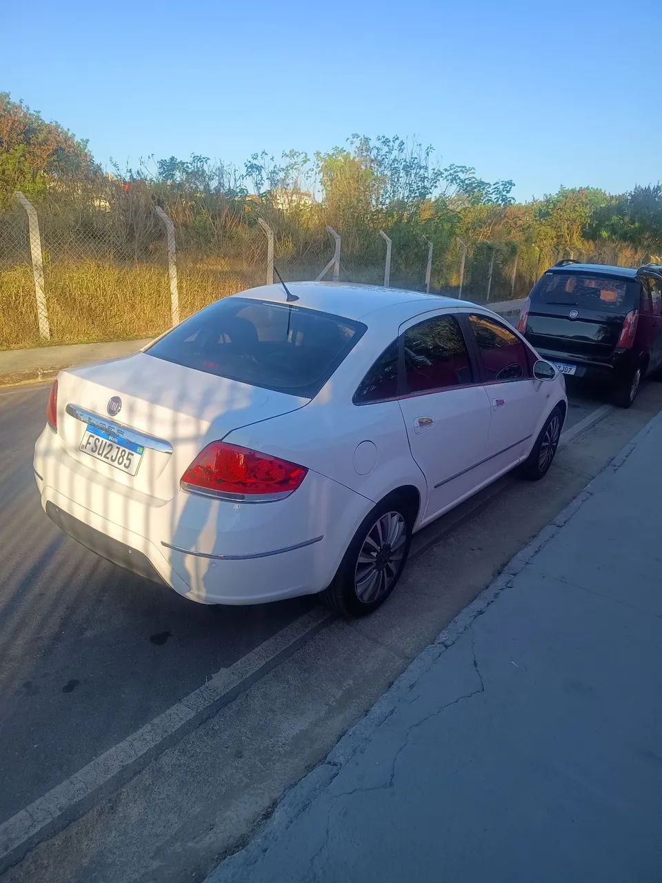 Fiat Linea Absolute 1.9/1.8 Flex Dualogic 4P 2015 - Foto 3