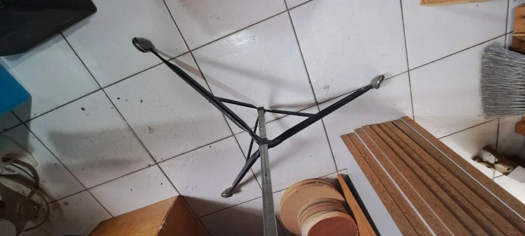 tela para projetor com tripé singer - Foto 5