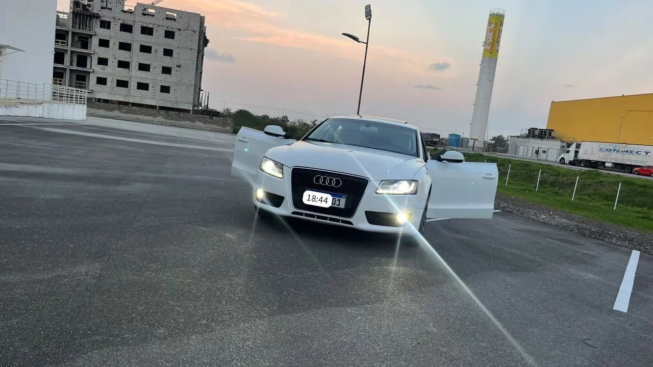 Audi A5 Sportback 2.0 16V TFSI 211cv Multi. 2011 - Foto 4