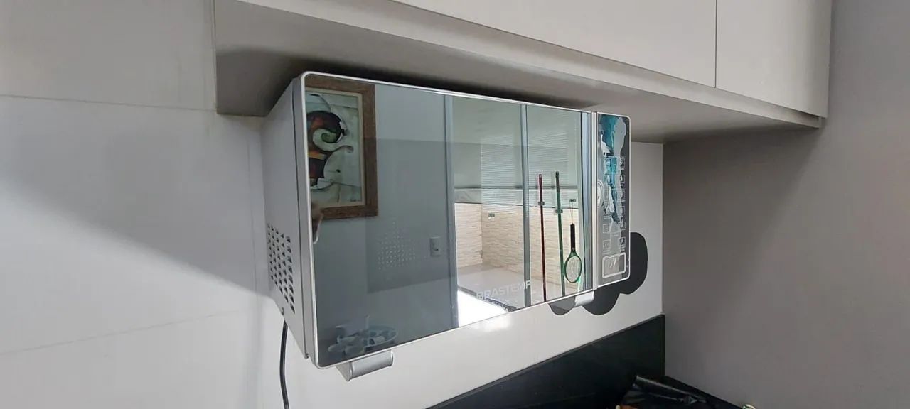 Microondas Brastemp 20L espelhado