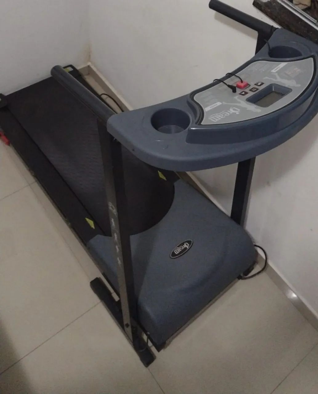 Vende-se uma esteira - Foto 2