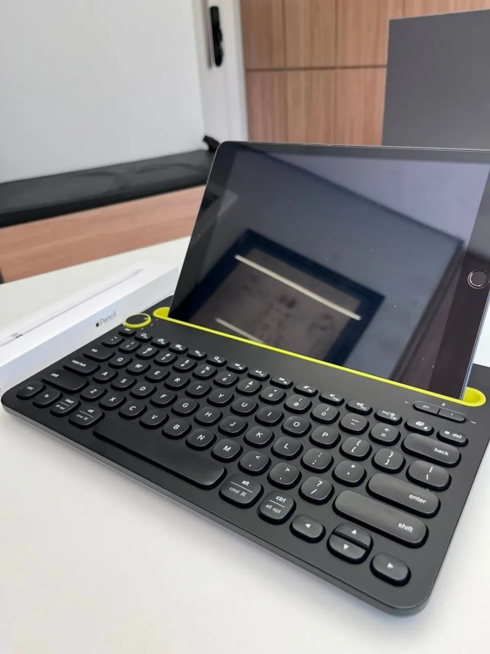 Teclado Sem Fio Bluetooth Logitech K480 Multi-Device - Com Suporte para Tablet/Celular - Foto 2