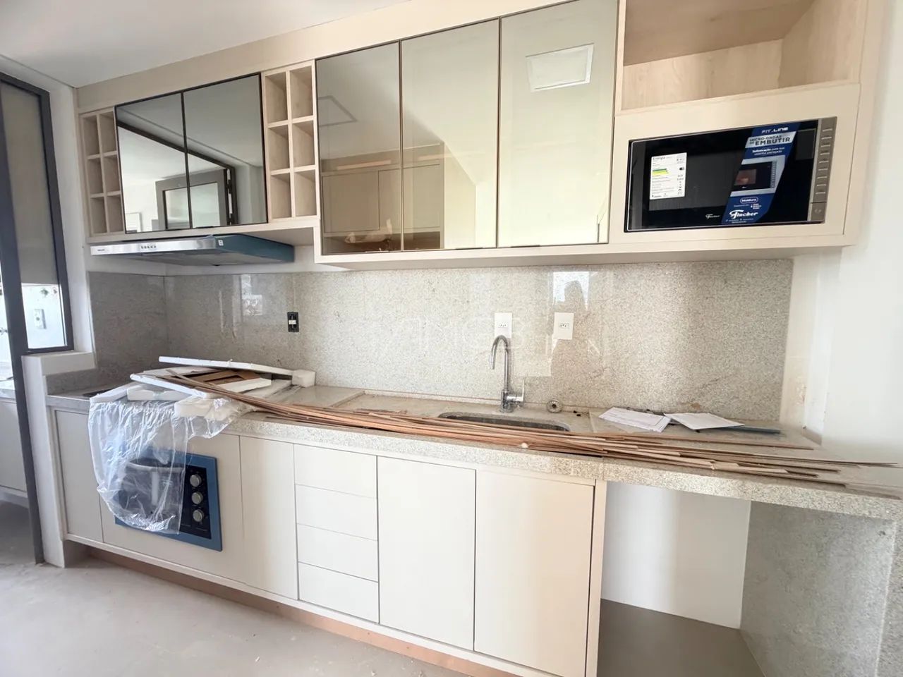 Apartamento com 3 suítes no Bairro Cambuí - Foto 4