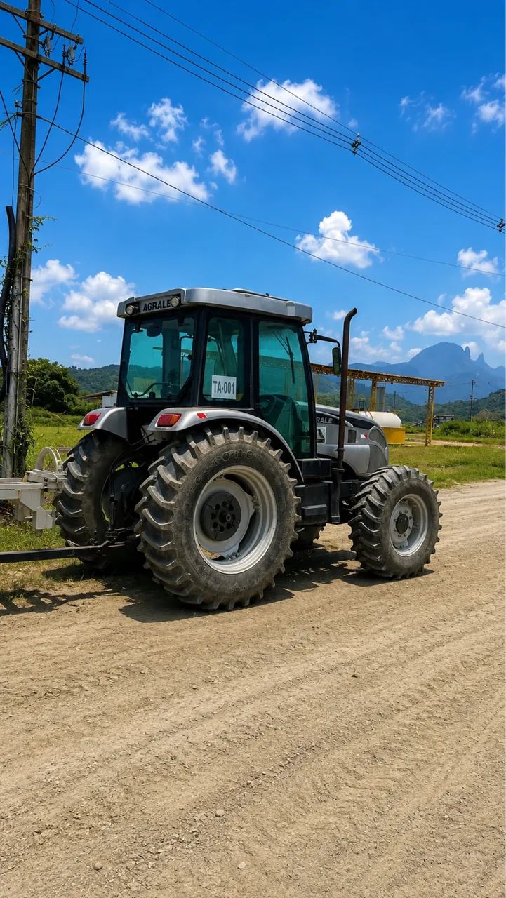Trator Agrale 