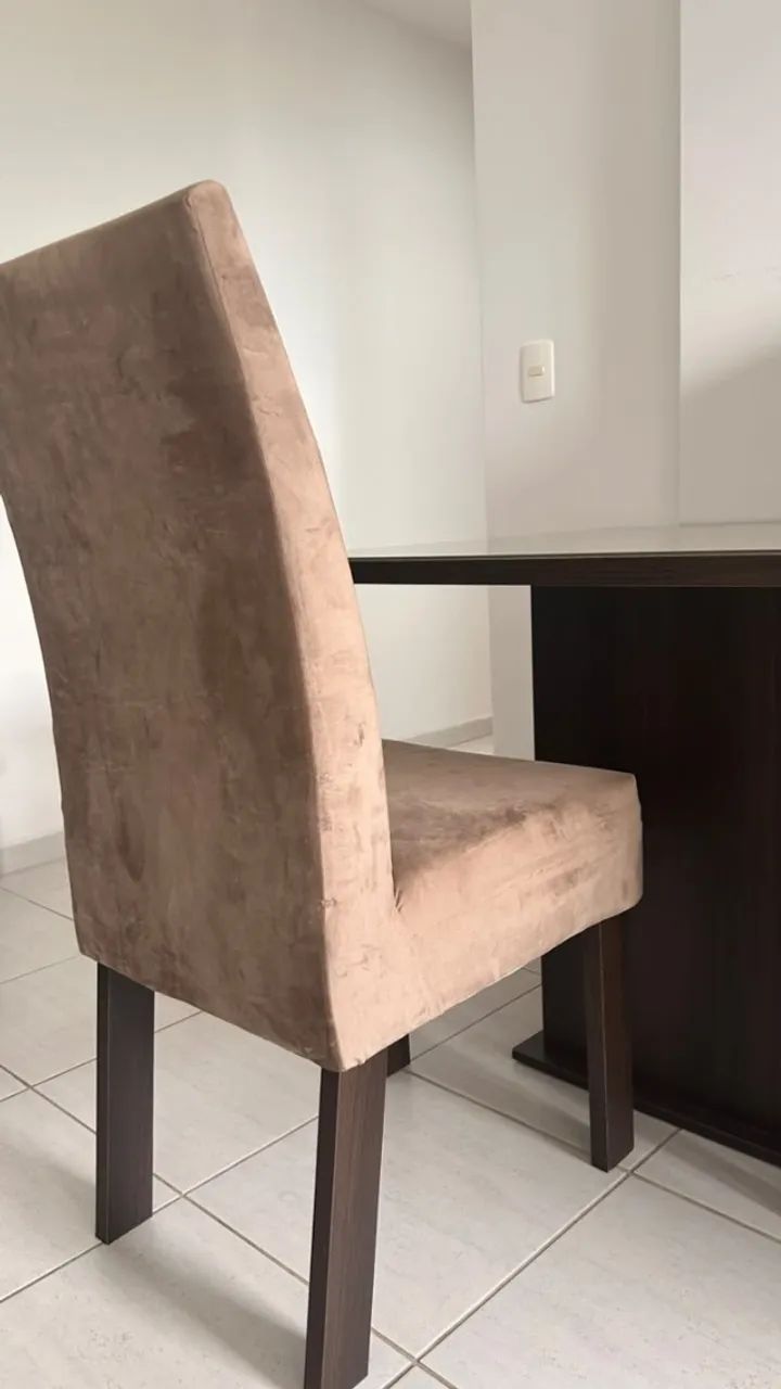 Mesa de Jantar de Vidro com 4 Cadeiras Estofadas - Foto 2