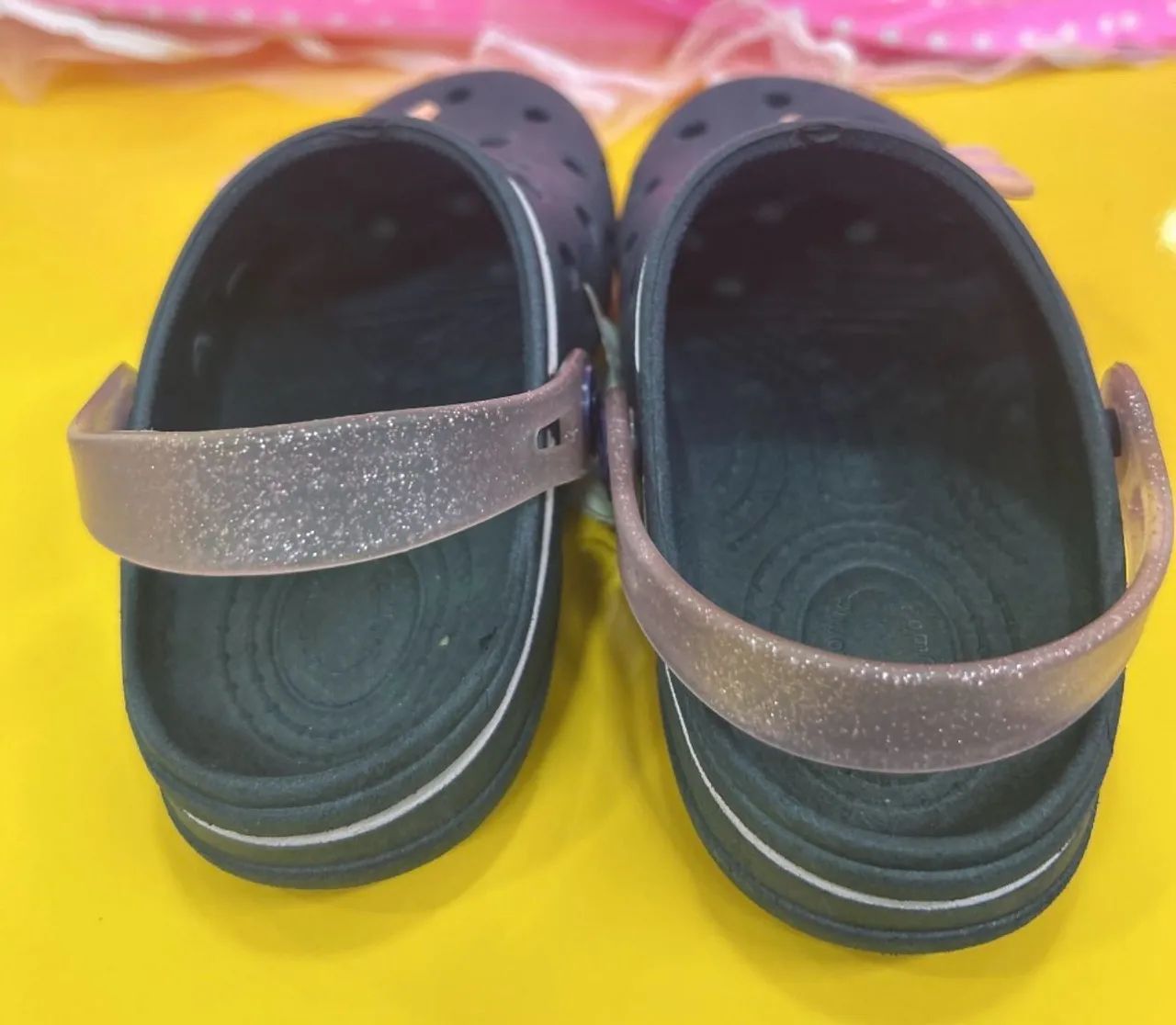 Crocs worldcolors 23 importado - Foto 3