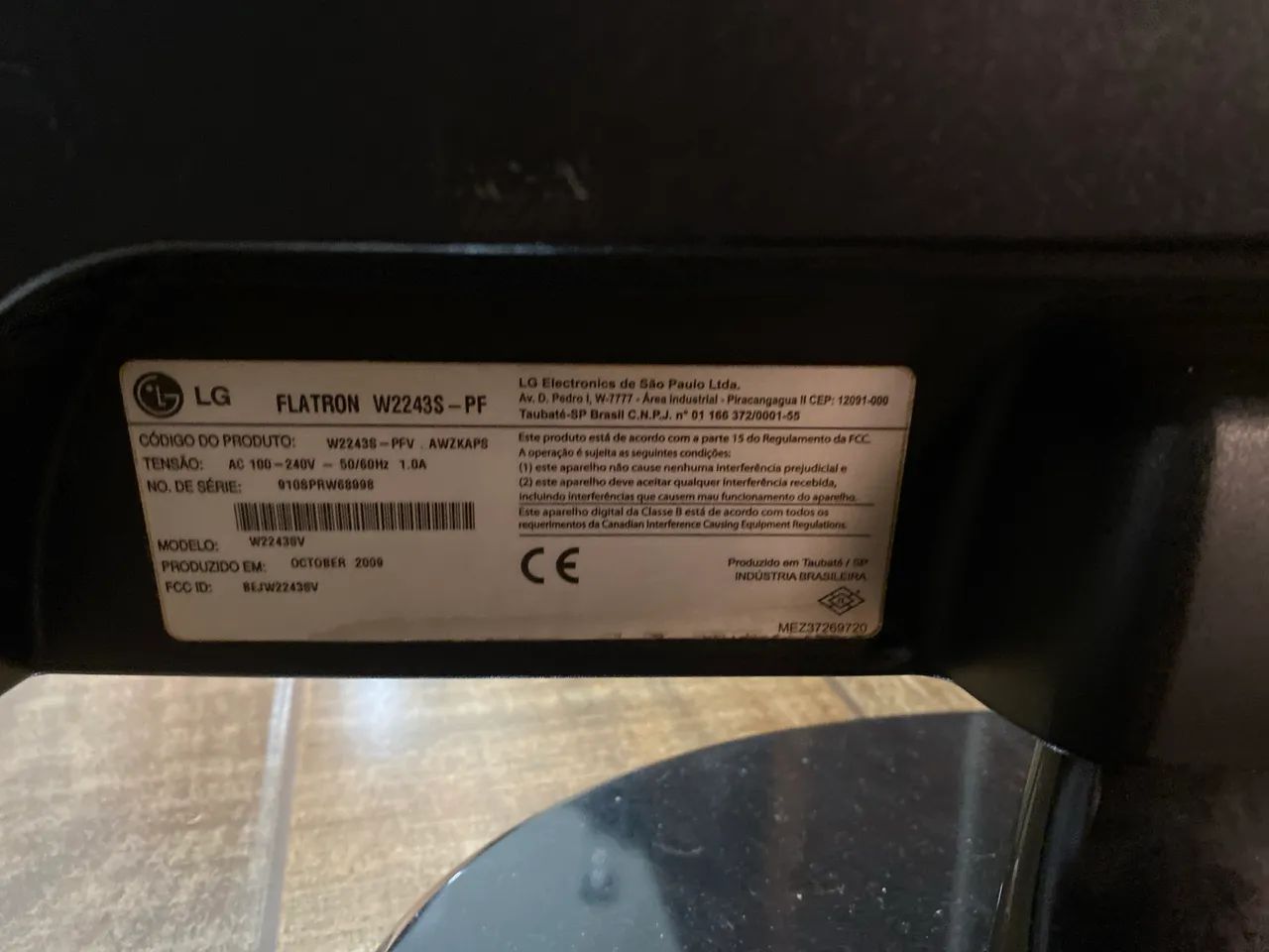 LG Flatron W2243S (x2) + W2243C (1) - Foto 3