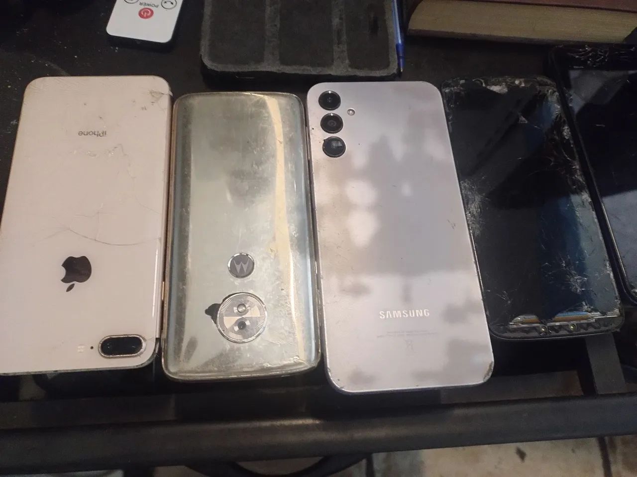 5 celulares com defeito para retirar peças  - Foto 2