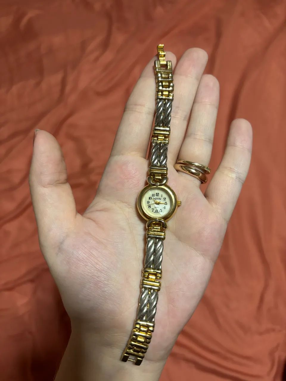 Relógio Vintage anos 50 Prata com dourado e visor de madre pérola - Foto 2