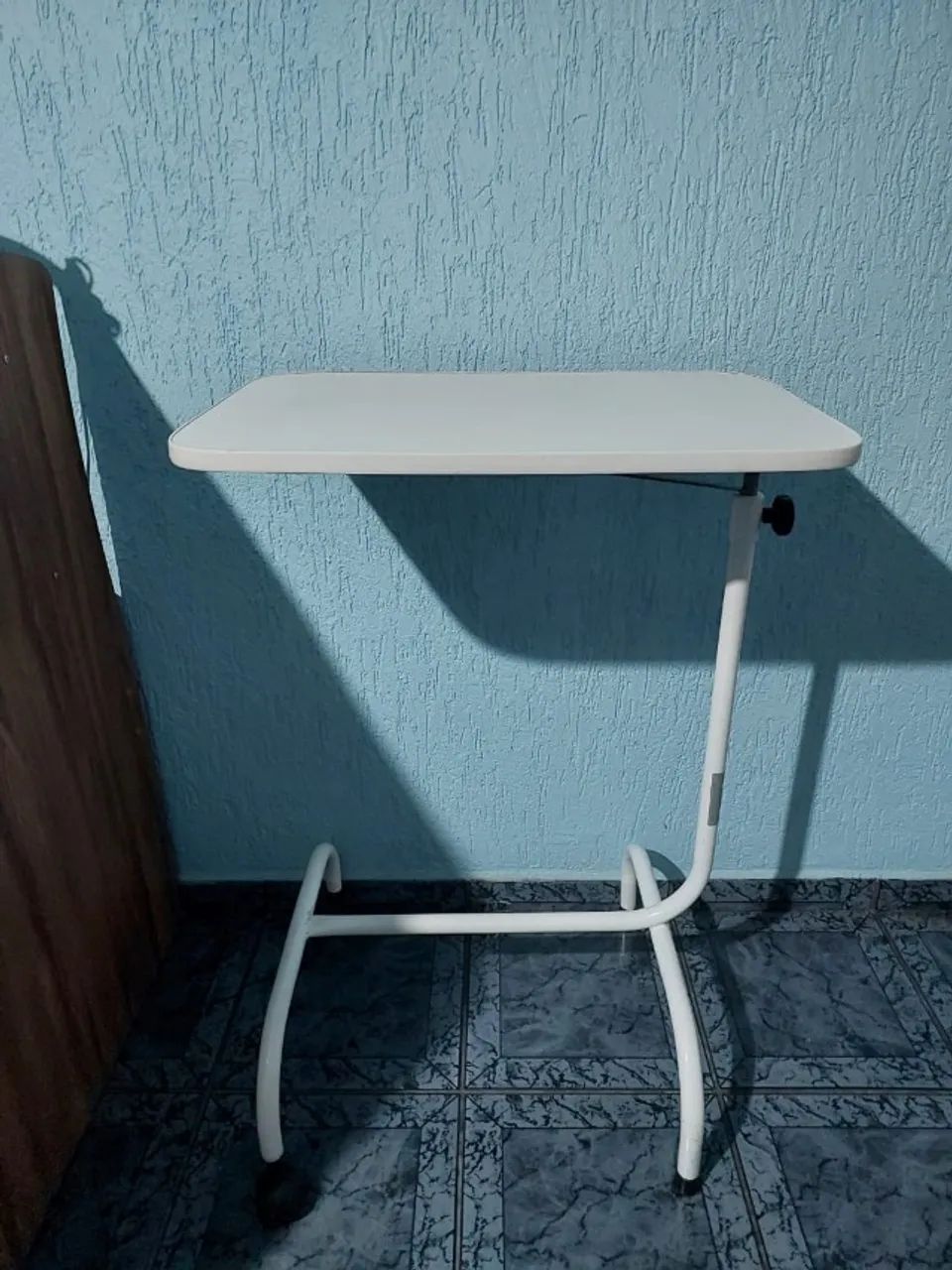 Mesa Hospitalar para refeições e notebook - Foto 2