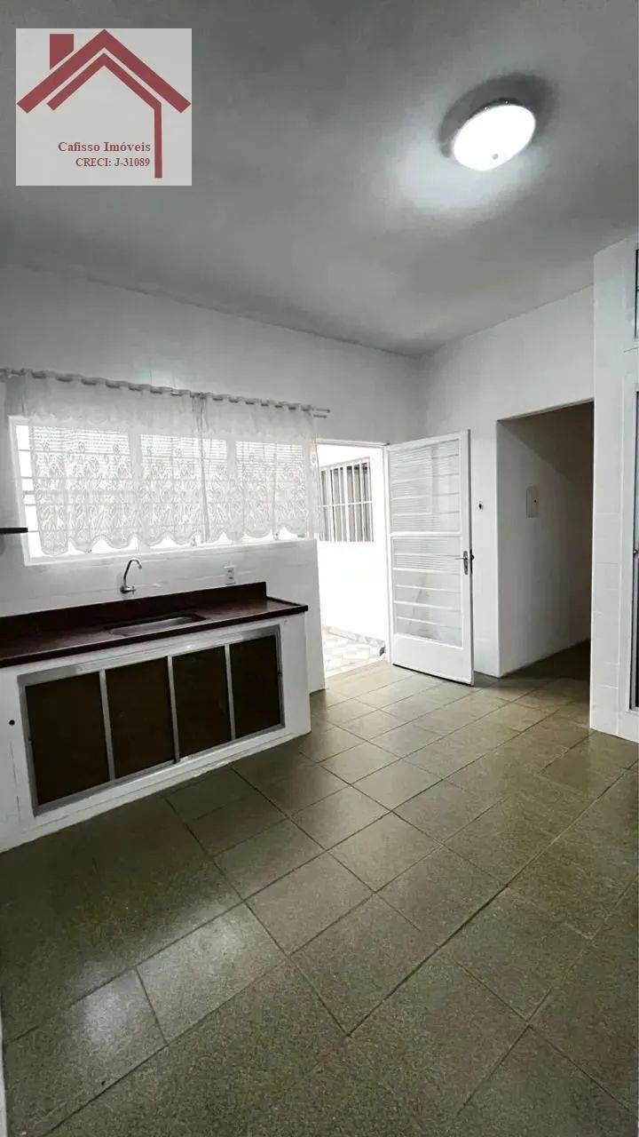 Casa à Venda no Centro de Votorantim, 4 Quartos, 210m²
