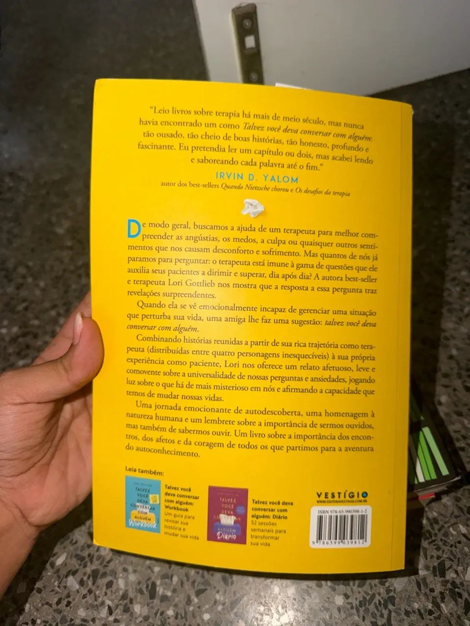 Talvez você deva conversar com alguém livro  - Foto 3